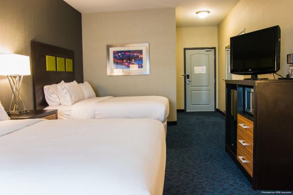 Holiday Inn Express & Suites JACKSON (Jackson)